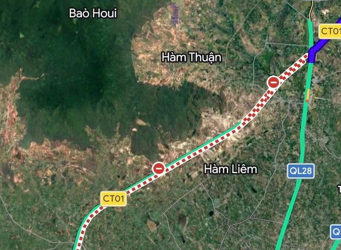 Cơ quan chức năng đang tạm thời cấm phương tiện lưu thông đoạn cuối cao tốc Phan Thiết - Dầu Giây đến nút giao Ma Lâm.