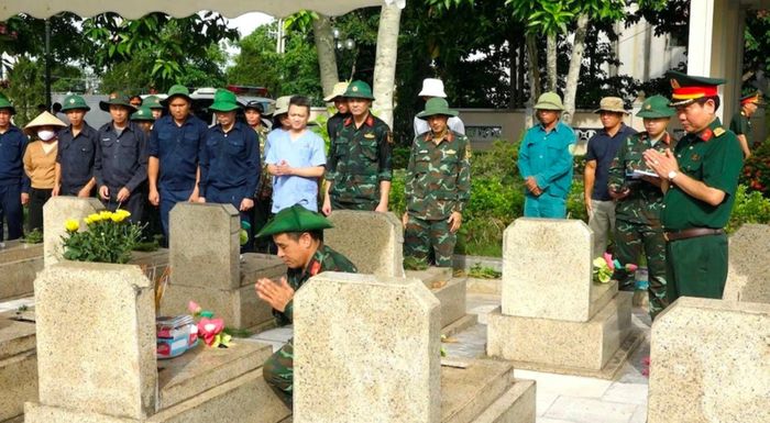Các phần mộ liệt sĩ chưa xác định được danh tính, lực lượng chức năng sẽ tiến hành lấy mẫu giám định ADN.