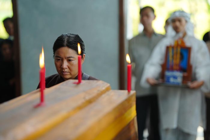 Cảnh trong phim "Ma xó".