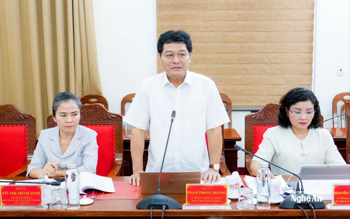 Đồng chí Phạm Trọng Hoàng - Trưởng ban Tổ chức Tỉnh ủy phát biểu tại buổi làm việc. Ảnh: Phạm Bằng