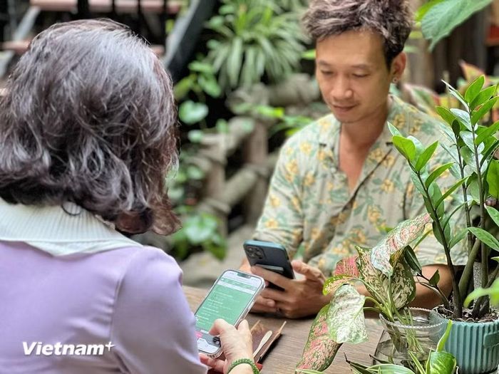 Với ứng dụng số phát triển mạnh mẽ, ngành du lịch mang đến nhiều trải nghiệm tiện ích cho người dùng. (Ảnh minh họa: Mai Mai/Vietnam+)