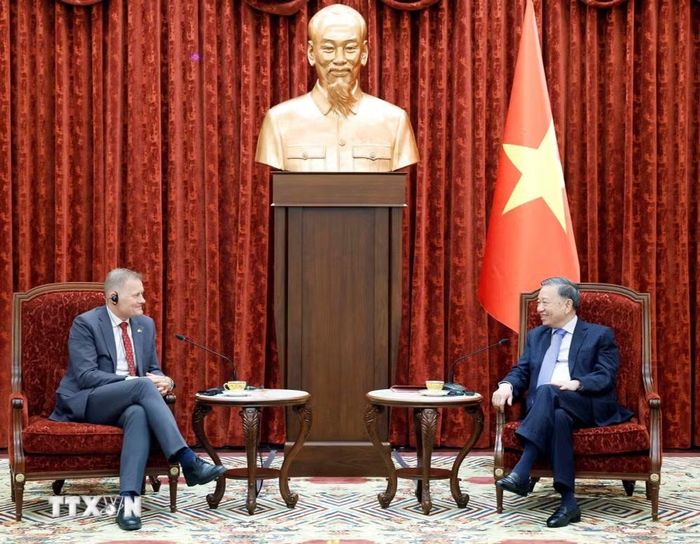 Tổng Bí thư, Chủ tịch nước Tô Lâm tiếp Đại sứ Đan Mạch Nicolai Prytz đến chào từ biệt, kết thúc nhiệm kỳ công tác tại Việt Nam. (Ảnh: Thống Nhất/TTXVN)