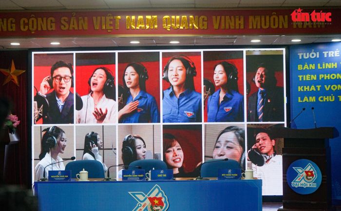 Ca khúc tuyên truyền về Đại hội.