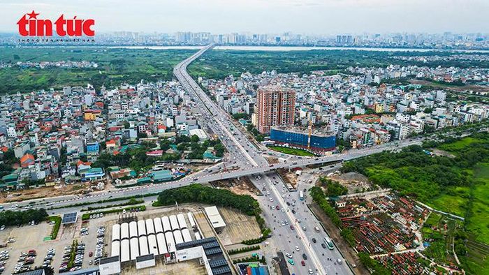 Công trường hầm chui Cổ Linh nhìn từ trên cao, cửa ngõ giao thông quan trọng phía Đông Hà Nội.