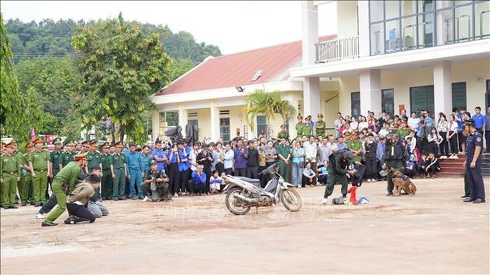 Ngày sau Lễ phát động, các lực lượng chức năng tổ chức diễu hành, biểu dương lực lượng và triển khai các phương án đấu tranh tại các địa bàn trọng điểm.