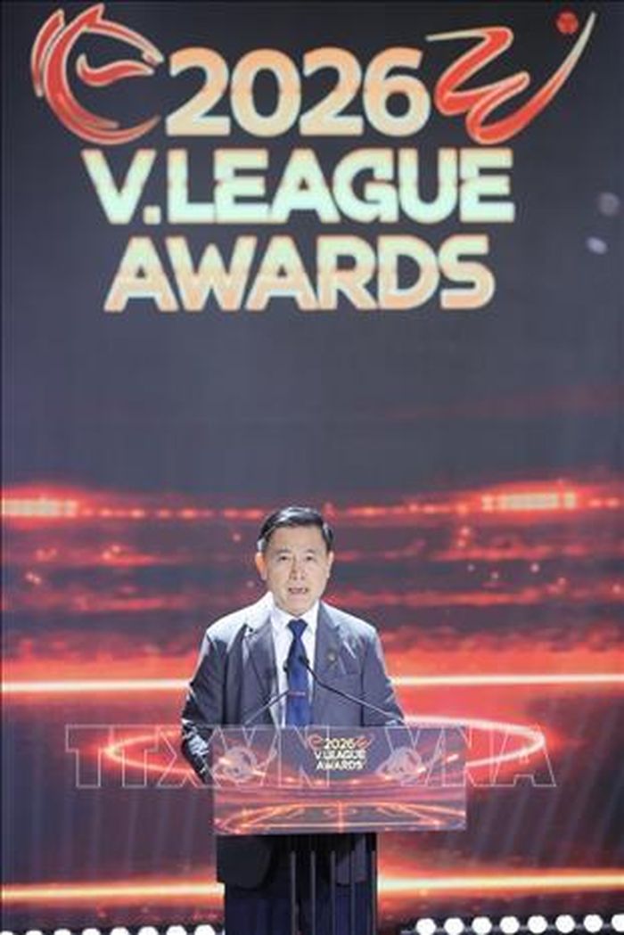 Ông Trần Anh Tú, Phó Chủ tịch Liên đoàn bóng đá Việt Nam (VFF), Chủ tịch HĐQT Công ty Cổ phần Bóng đá chuyên nghiệp Việt Nam (VPF) phát biểu. Ảnh: Minh Quyết/TTXVN