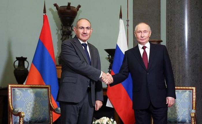 Thủ tướng Armenia Nikol Pashinyan và Tổng thống Nga Vladimir Putin tại St Petersburg, tháng 12/2025. Ảnh: Kremlin.ru