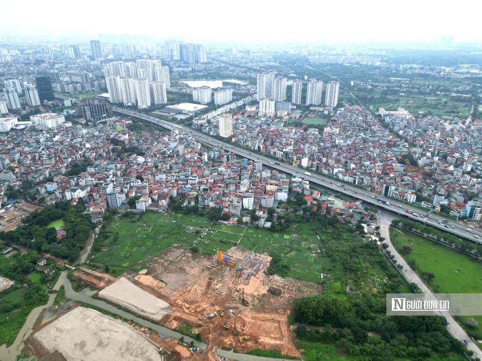Vị trí xây dựng dự án sẽ xuyên qua đường Vành đai 3 (đoạn Phạm Văn Đồng). Điểm đầu kết nối trực tiếp với đường Hoàng Minh Thảo (thuộc Khu đô thị Tây Hồ Tây).