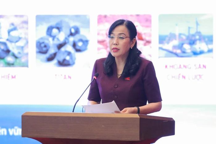 Chủ nhiệm Ủy ban Khoa học, Công nghệ và Môi trường Nguyễn Thanh Hải phát biểu tại hội thảo. Ảnh: CẨM HÀ