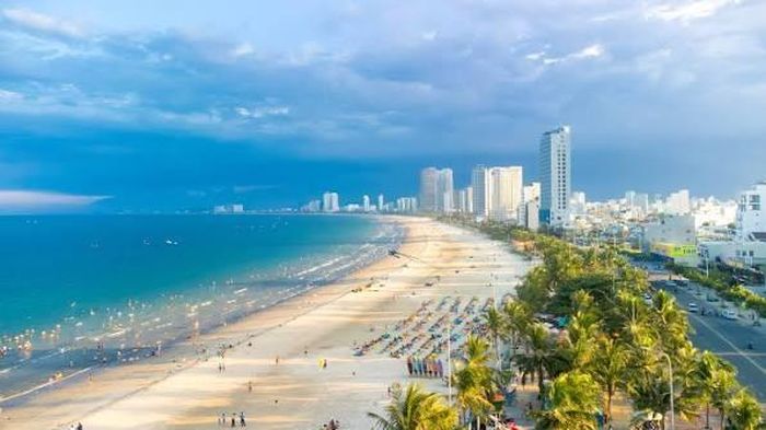 Đà Nẵng - thành phố biển hiện đại.