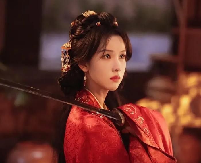 Bộ phim Hoa ngữ Kiều Sở thu hút khán giả bằng hành trình trưởng thành của các nhân vật do Trần Đô Linh và Chu Dực Nhiên thể hiện. Ảnh: Weibo. 