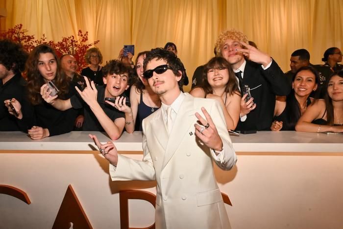 Timotheé Chalamet cũng từng vấp phải nhiều ý kiến trái chiều hồi tháng 2 khi phát biểu tại một chương trình của CNN.