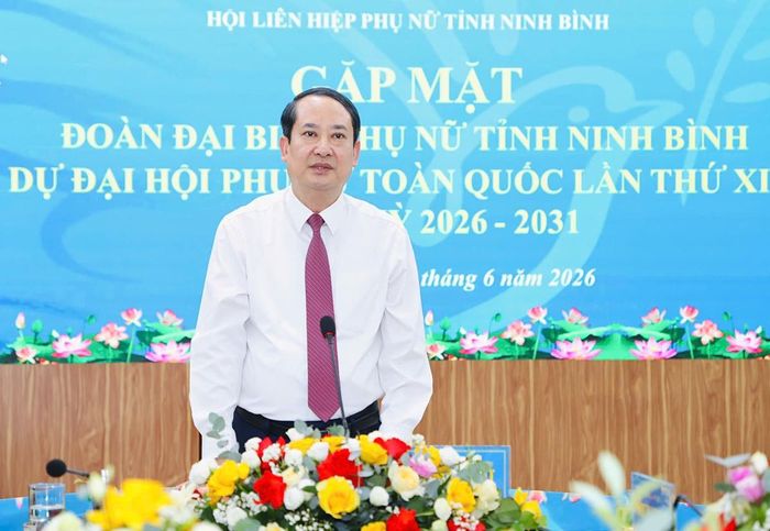 Ông Mai Văn Tuất, Phó Bí thư Tỉnh ủy, Trưởng Đoàn đại biểu Quốc hội tỉnh Ninh Bình, phát biểu