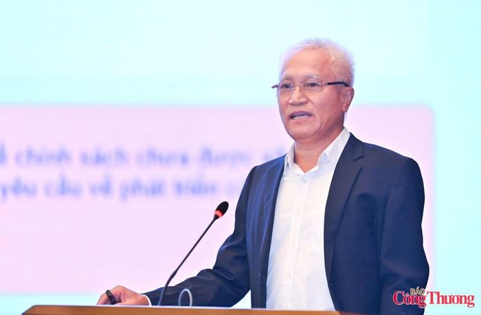 Tại hội thảo, TS. Nguyễn Chỉ Sáng, Chủ tịch Hiệp hội Doanh nghiệp Cơ khí Việt Nam đề xuất, cần phát triển doanh nghiệp vật liệu, cơ khí nòng cốt theo cơ chế lựa chọn có điều kiện, giao nhiệm vụ có kiểm soát và đánh giá định kỳ.