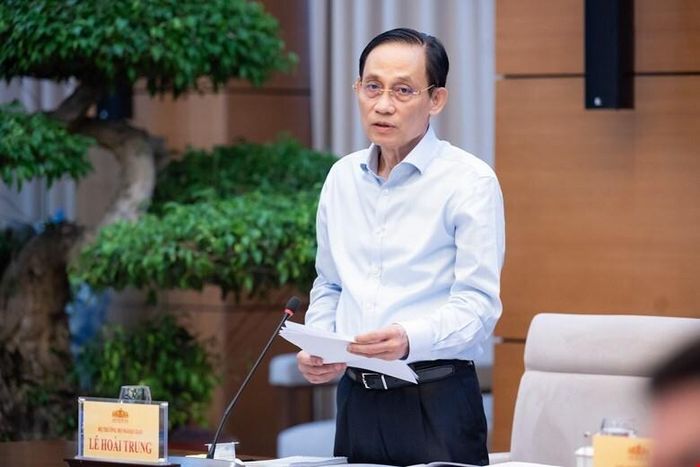 Bộ trưởng Bộ Ngoại giao Lê Hoài Trung phát biểu tại buổi làm việc. Ảnh: Quochoi.vn