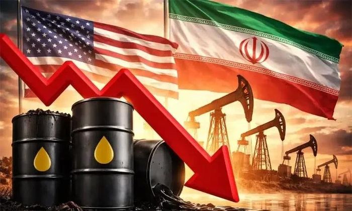 Giá dầu giảm mạnh sau tín hiệu hòa dịu giữa Mỹ và Iran. Ảnh: AP