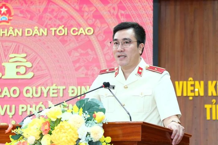 Tân Phó Viện trưởng VKSND tỉnh Thanh Hóa Lê Đức Sơn phát biểu nhận nhiệm vụ.