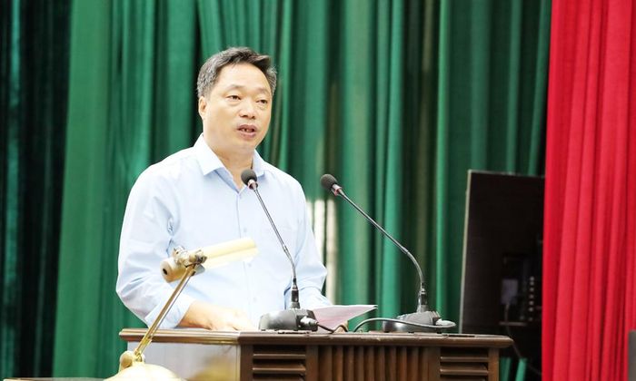  Cử tri đề xuất một số nội dung tại buổi tiếp xúc. 