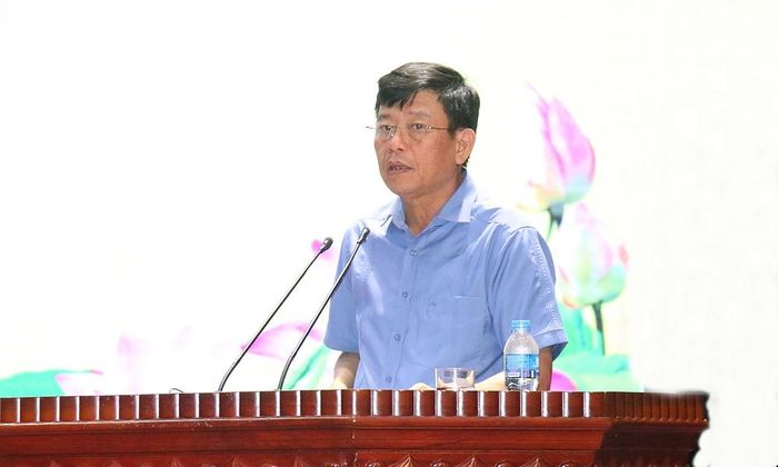  Đồng chí Ngô Tân Phượng phát biểu tại hội nghị. 