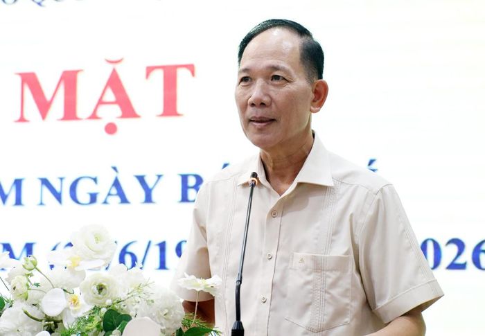  Đồng chí Nguyễn Quang Hải phát biểu cảm ơn sự quan tâm của lãnh đạo tỉnh đối với đội ngũ người làm báo. 
