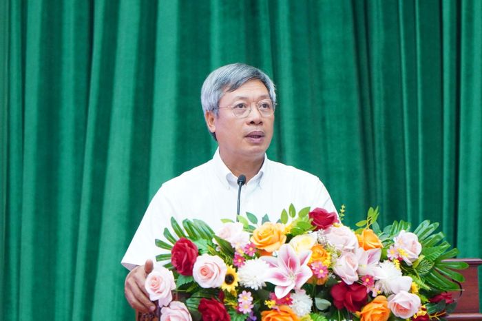 Phó Chủ tịch UBND thành phố Hồ Quang Bửu thông tin về kết quả hoạt động đối ngoại của thành phố Đà Nẵng. Ảnh: VINH ANH