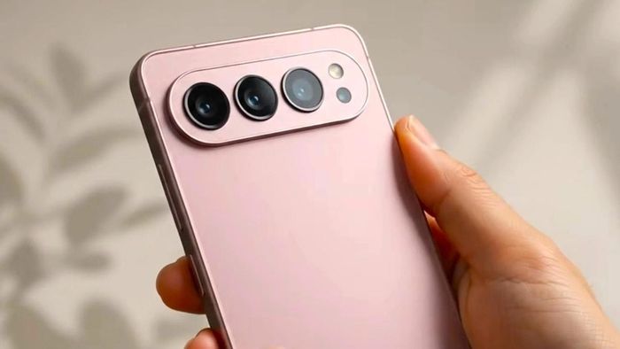 Samsung Galaxy S27 Ultra lộ diện thiết kế cụm 3 camera ngang mới