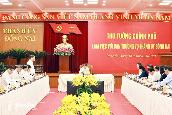 Ủy viên Bộ Chính trị, Phó Thủ tướng Thường trực Chính phủ Phạm Gia Túc phát biểu ý kiến tại buổi làm việc với Ban Thường vụ Thành ủy Đồng Nai. Ảnh: Công Nghĩa