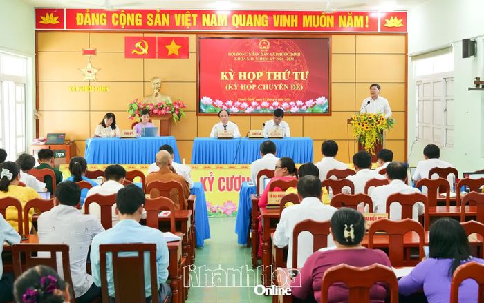 Quang cảnh kỳ họp.