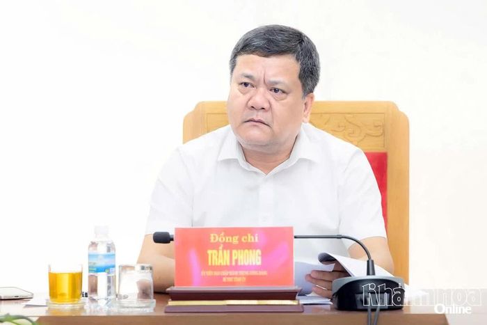 Bí thư Tỉnh ủy Trần Phong phát biểu tại buổi tiếp công dân.