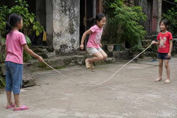 Cho tôi 1 vé đi tuổi thơ.