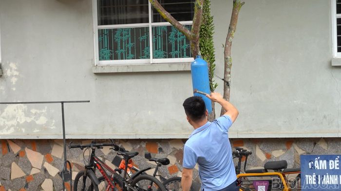 Hệ thống cảnh báo được kích hoạt để người dân khẩn trương tìm đến nơi an toàn.