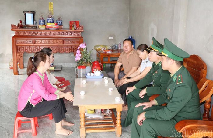 Bộ đội Biên phòng đẩy mạnh công tác tuyên truyền, vận động Nhân dân chấp hành pháp luật khu vực biên giới.