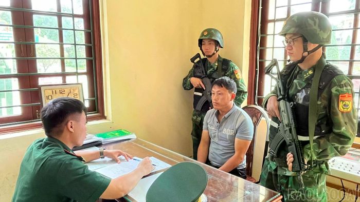 Từ công tác điều tra, đấu tranh của Bộ đội Biên phòng, đối tượng tổ chức đưa người xuất cảnh trái phép qua biên giới đã bị khởi tố, xử lý theo quy định của pháp luật.