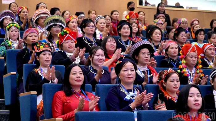 Phụ nữ Lào Cai phát huy truyền thống, tự tin, năng động, sáng tạo trong thời kỳ mới.