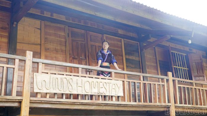 Chị Hờ Thị Dinh phát triển mô hình homestay tại Púng Luông, góp phần giới thiệu văn hóa đồng bào Mông đến với du khách.