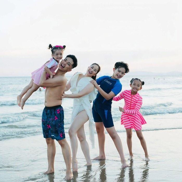 Vợ chồng Khánh Thi và Phan Hiển không ép buộc con “nối nghiệp” thi đấu dancesport.