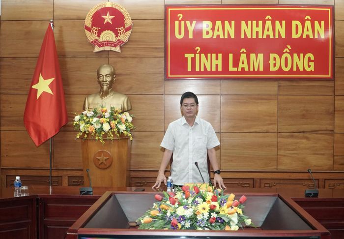 Phó Chủ tịch UBND tỉnh Lâm Đồng Nguyễn Hồng Hải phát biểu chỉ đạo tại cuộc họp