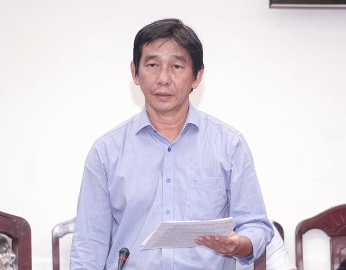 Lãnh đạo Ban Quản lý dự án đầu tư xây dựng số 2 báo cáo tại cuộc họp