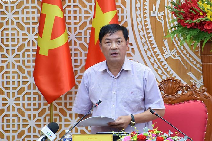 Ủy viên Ban Thường vụ Tỉnh ủy, Phó Chủ tịch Thường trực UBND tỉnh Lê Trọng Yên yêu cầu các cấp, ngành, địa phương bám sát kịch bản để đẩy mạnh tăng trưởng GRDP