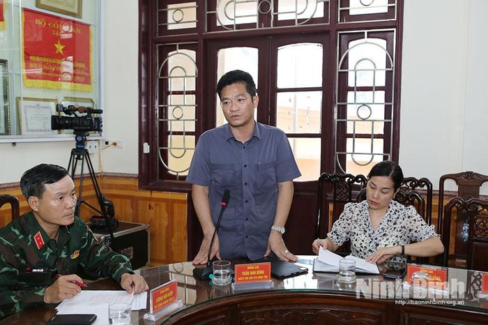 Đồng chí Phó Chủ tịch UBND tỉnh Trần Anh Dũng phát biểu tại buổi kiểm tra.