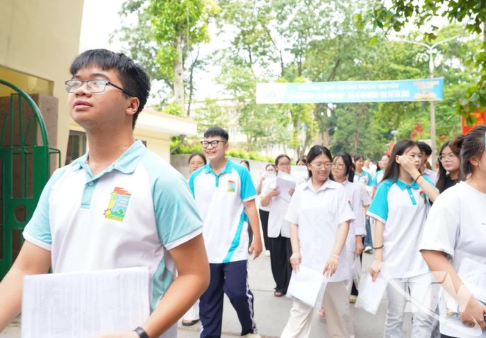 Kỳ thi tốt nghiệp THPT là dấu mốc quan trọng, mở ra những lựa chọn mới về học tập và nghề nghiệp đối với học sinh.