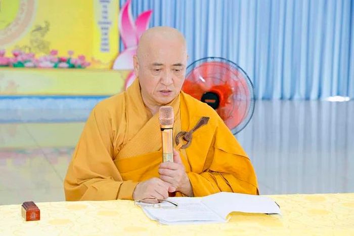 Trùng tuyên giới bổn