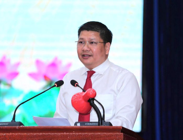 Tân Giám đốc Sở Tài chính Cao Đình Huy phát biểu nhận nhiệm vụ.