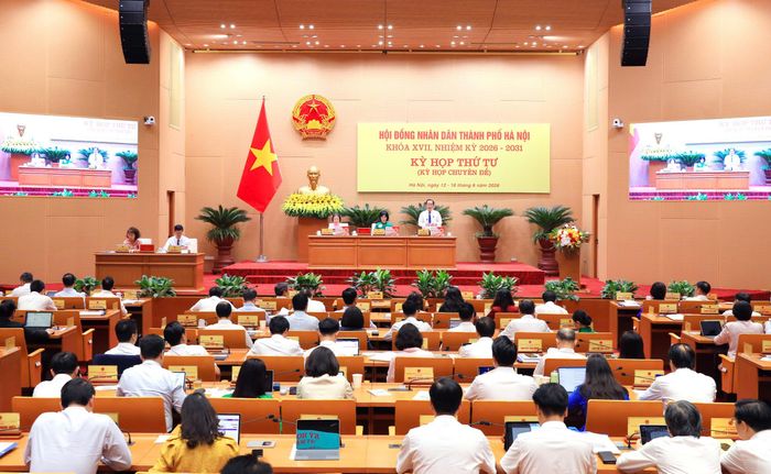 Quang cảnh kỳ họp.