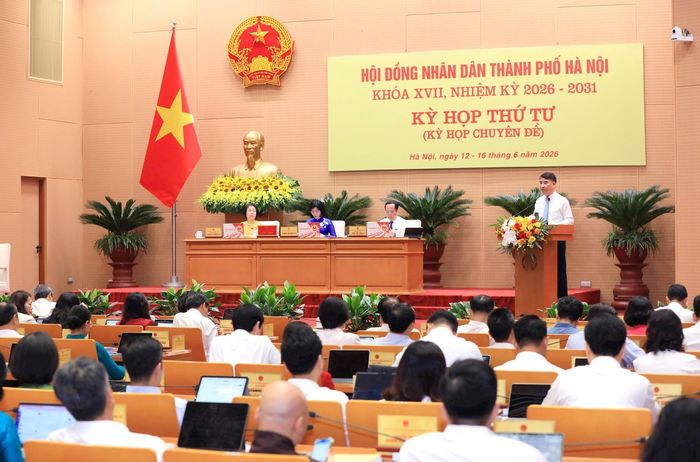 Quang cảnh kỳ họp.