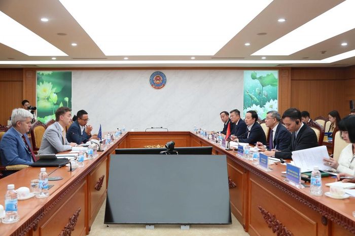 Quang cảnh buổi tiếp.