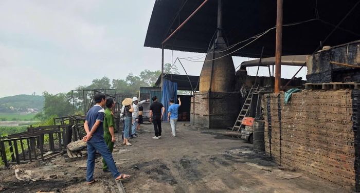 Lực lượng chức năng tỉnh Phú Thọ tăng cường kiểm tra, phát hiện xử lý nghiêm khắc đối với hành vi gây ô nhiễm môi trường trên địa bàn tỉnh. (Ảnh minh họa: Công an tỉnh Phú Thọ) 