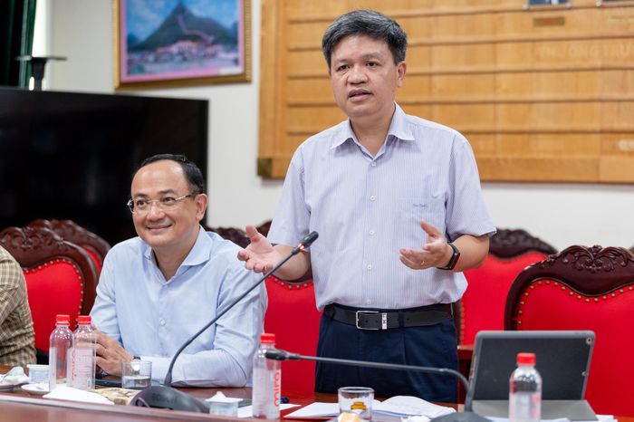Phó Chủ nhiệm Ủy ban Khoa học, Công nghệ và Môi trường Tạ Đình Thi phát biểu tại cuộc làm việc. Ảnh: Phạm Thắng