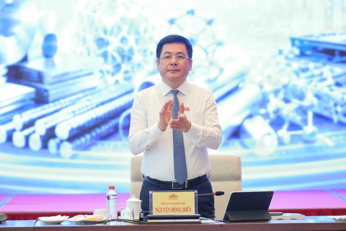 Phó Chủ tịch Quốc hội Nguyễn Hồng Diên chủ trì hội thảo