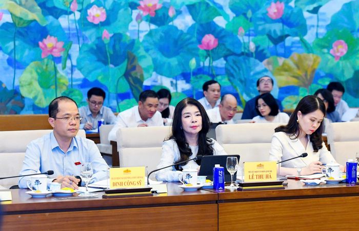 Các đại biểu dự cuộc làm việc